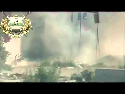 تدمير دبابة بعد استهدفها من قبل كتيبة ثوار بابا عمرو في بابا عمرو في مدينة حمص