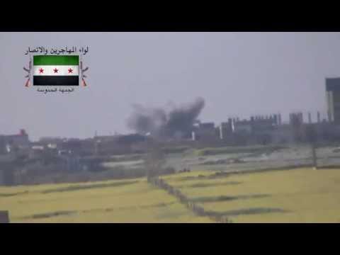 استهداف دبابة لقوات النظام بصاروخ تاو من قبل الجبهة الجنوبية في بصرى الشام في محافظة درعا