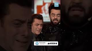 Download lagu 'Star-Studded Slam Dunk: Salman Khan Teams Up with Manish Paul at the 68th Filmfare Awards! 🎉✨' mp3