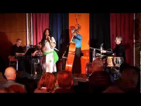 Dornbusch Jazztrio mit Juliana da Silva, JazzLounge 2013
