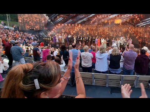 60 KFPP Opole 2023  "Cała sala śpiewa z nami". Odliczanie do wejścia na antenę przed koncertem.