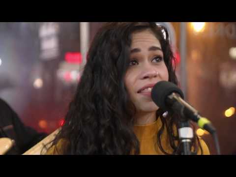 download lagu mp3 mp4 Honey And Blue, download lagu Honey And Blue gratis, unduh video klip Honey And Blue