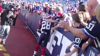 Leodis McKelvin showing some love.