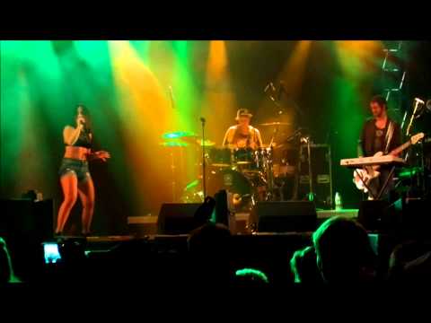 JVG feat. Anna Abreu - Huominen on huomenna - Laukaan Satama Festival 2015