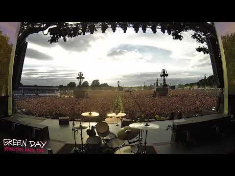 london england green day crowd singing bohemian rhapsody hyde park july 1st 2017