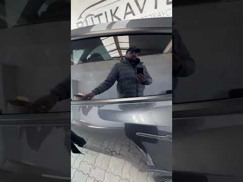 фото tesla model y i 0