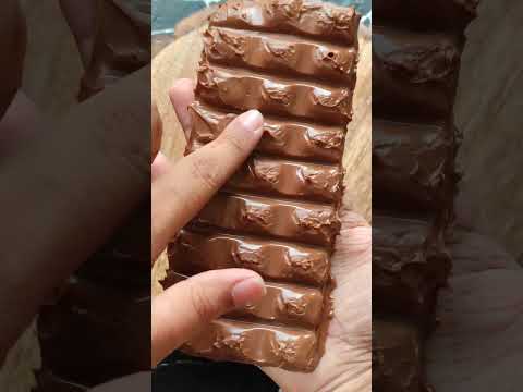 Cadbury dairy milk silk fruit and nut #ashortaday #shortaday #chocolate #dairymilksilk