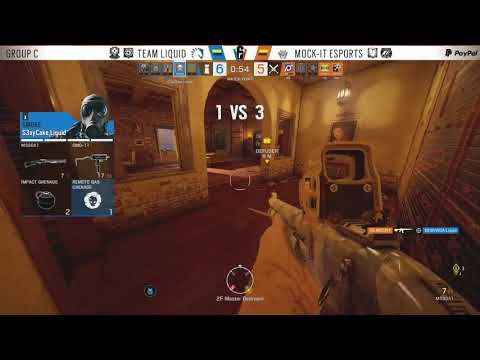 Sexy Cake vs Mock-It Clutch Complete in Portuguese