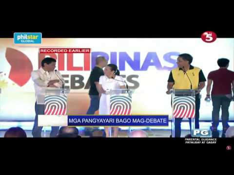 Behind the scenes: Duterte, Poe, Roxas have light banter before debate