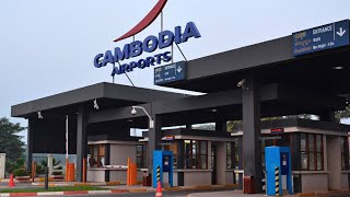 preview picture of video 'Cambodia at airport 10:00PM  05/10/2018'