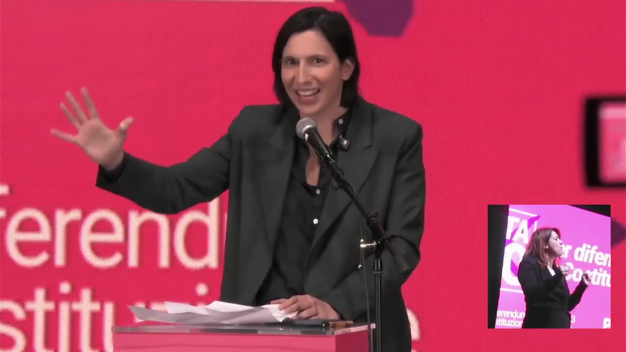 ELLY SCHLEIN IN DIRETTA DA BARI "VOTA NO PER DIFENDERE LA COSTITUZIONE"
