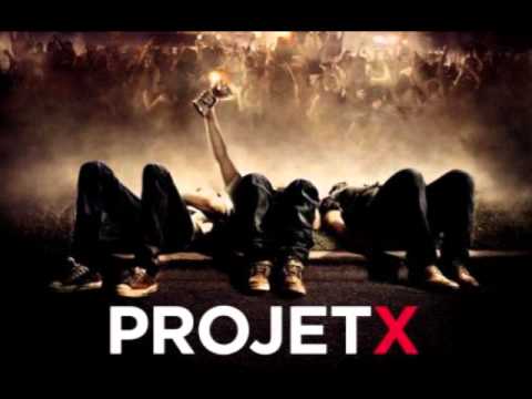 Steve Aoki - SHM - Bingo players - Knife