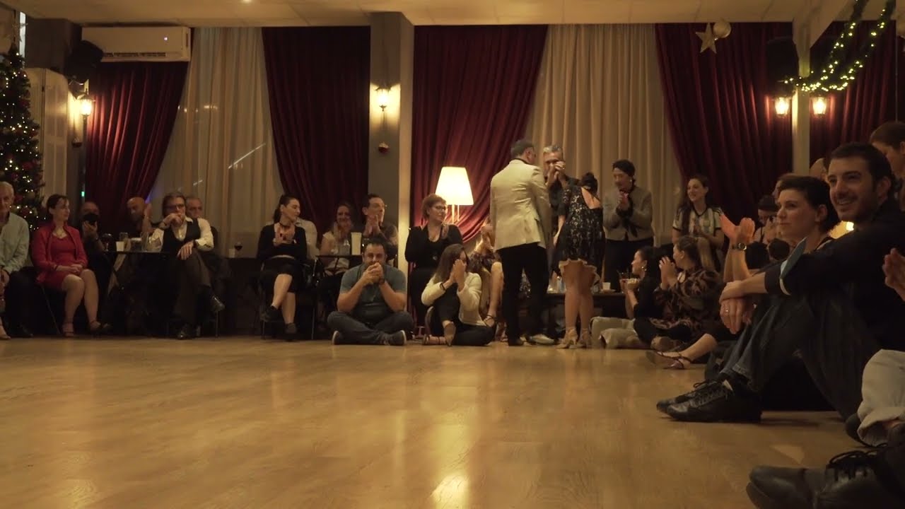 ALEJANDRO LARENAS Y MARISOL MORALES | Athens, 2022 4/4 Vals, Con tus Besos