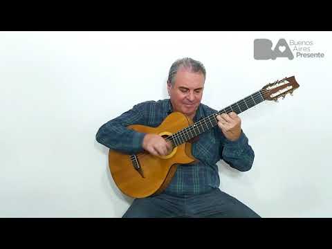 "Es preferible reír que llorar"