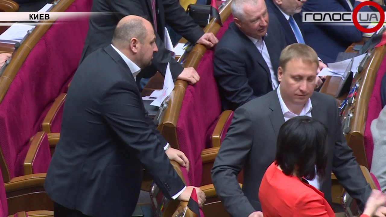 Инициативы Порошенко об украинском гражданстве способствовали российской пропаганде – юрист