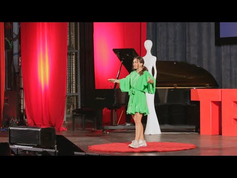 Este curiozitatea mai mare decât frica? | Andreea Irimia | TEDxEroilor