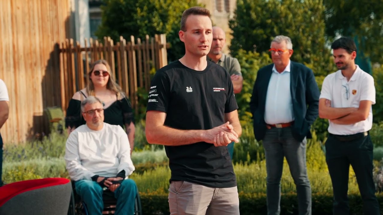 Porsche Dijon - Short Livraison 2