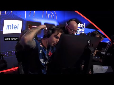 Dev1ce punches monitor after mid game crash
