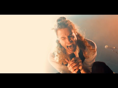THE RUMPLED - Train to Saint-Malo (Official Video)