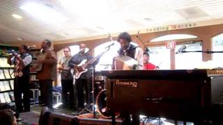 BUCKWHEAT ZYDECO & Ils Son Partis Band