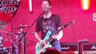 Everybody Use Your Goddamn Turn Signal (Live in Mexico City) - Paul Gilbert