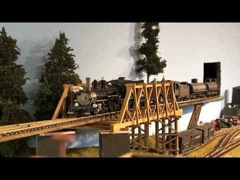 Part 25 - HOn3 Gramps and CONOCO oil cars race up hill to escape spray painting