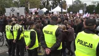 Poland: Pro-choice and anti-abortion protesters face-off in front of parliament