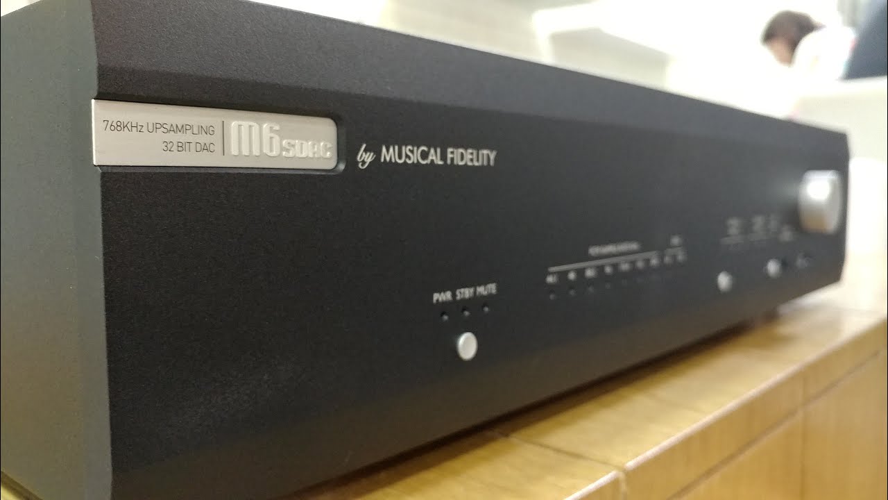 פתיחת מוצר Unboxing Musical Fidelity M6S DAC