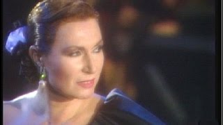Rocío Jurado canta La Mujer del Torero (1988)