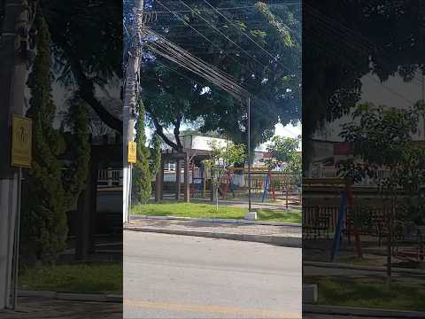 Obras, Máquinas, Pintura De Prédio, Árvores, Dia De Sol Em São João Batista/SC