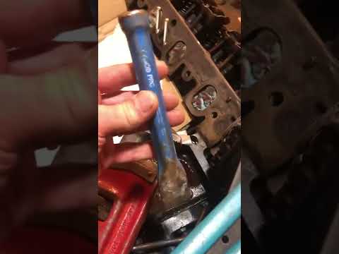 How to Remove a Stuck Ford 351M Distributor