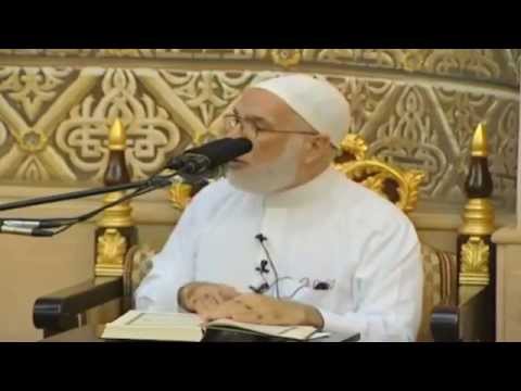 ضحك شديد في المسجد والشيخ عمر عبد الكافي يحاول أن يكمل الدرس ههههههههه HD