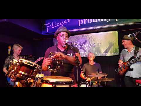 Karl Frierson & the Soulprint Band - Flieger Tettnang - 05.10.2019 - Walking In New York - LIVE !!!