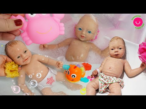 Rutina de baño de mis muñecas Reborn de Silicona Anuk, Lily y Anisa