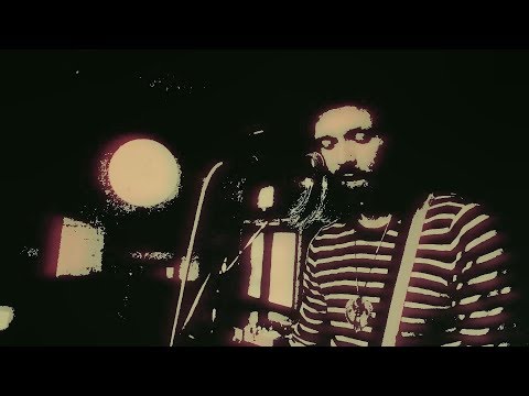 Weird owl - Invisibility Cloak (live at Diviera drive)