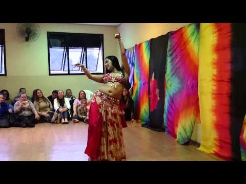 Dança do ventre tarde do harém dia 17/08/2014. 😁(4)