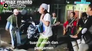 Download lagu duet tuan rumah dan pengamen 👍 mp3