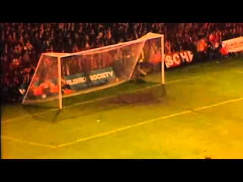 U.E.F.A. CUP 1976/1977 - MANCHESTER UTD F.C. - A.F.C. AJAX  2:0