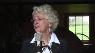 Ann Pascoe of NZ sings 