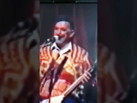 Gusle i kralj pjesme "Pod stoljetnim maslinama" - Branko Perović