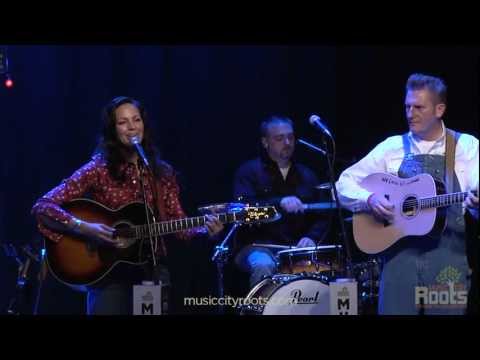 Joey + Rory "The Diamond O"