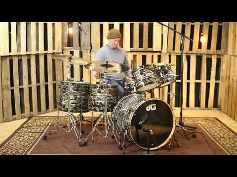 DW Collector's Maple Black Oyster Glass Drum Set - 22, 10, 12, 14, 16