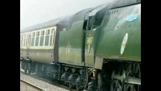 preview picture of video 'Sutton Park Steam - 34067 Tangmere at Aldridge'