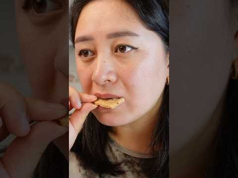 The Best Healthy Crackers (DIY + Store Bought)