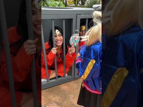 MI HERMANITA ESTÁ ENCERRADA EN UNA PRISIÓN INDESTRUCTIBLE !!