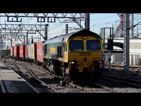 66533 with 4L89 Coatbridge to Felixstowe F.L.T. passing Stratford 11/02/2016