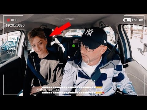 Пассажирка забыла деньги / расплатилась услугой