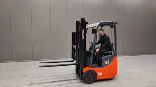 Empilhador de tr&ecirc;s rodas Toyota 7FBEST10 | Imagem 4 - Machineryline
