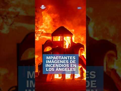 Un incendio arrasa cuatro casas en Los Ángeles en medio de fuegos artificiales activos
