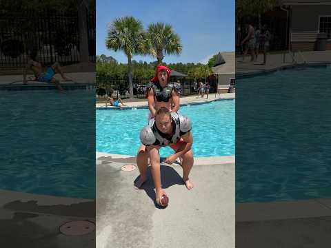 -10 Elusiveness ☹️🏈 #football #sports #comedyskit #funny #blue42 ok